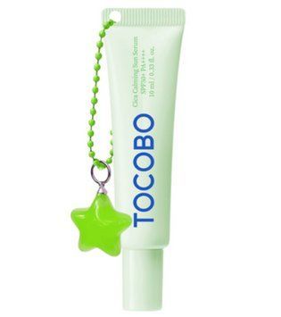 Сыворотка солнцезащитная Tocobo Cica Calming Sun Serum Deluxe SPF50+ PA++++ с брелком 10 мл фото