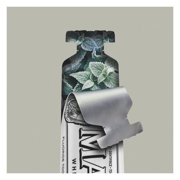 Зубная отбеливающая паста Marvis Whitening Mint 85 мл фото
