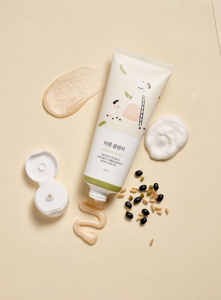 Пінка очищуюча з екстрактом чорних соєвих бобів Round Lab Soybean Cleanser 150 мл фото