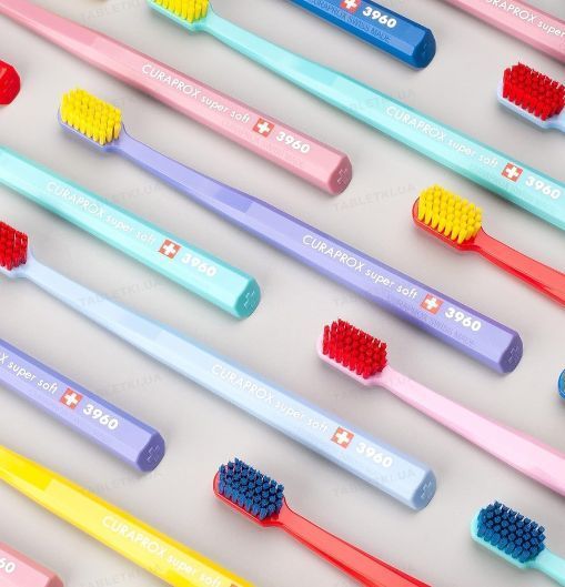 Зубна щітка Curaprox Super Soft d 0,12 мм фото