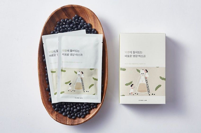 Маска тканевая с экстрактом черных соевых бобов Round Lab Soybean Nourishing Mask Sheet 27 мл фото