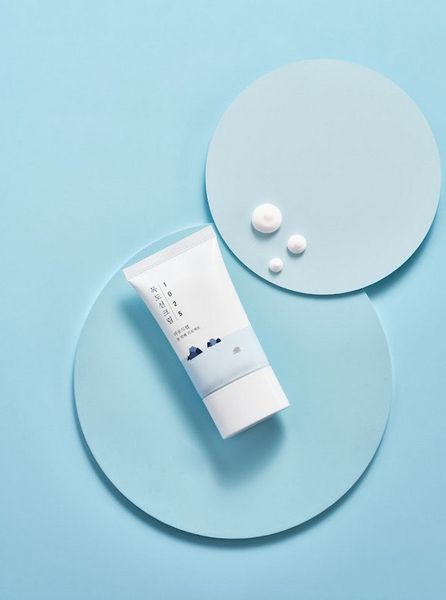 Сонцезахисний крем з морською водою Round Lab 1025 Dokdo Sunscreen 50 мл фото