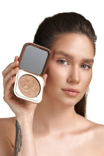 Бронзер Zola Natural Bronze Glow №04Tan Marble 8,5 г фото